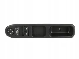 panel-przelacznikow-regulacja-szyb-pasuje-do-peugeot-135-05-019