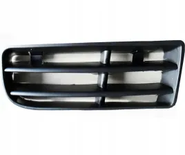 vw-golf-iv-4-atrapa-kratka-zaslepka-zderzaka-prawa