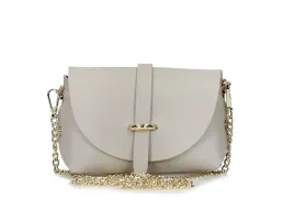 torebka-damska-listonoszka-toscanio-a32-szara-ze-zlotym-lancuszkiem