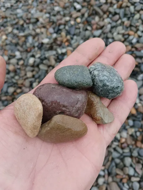 otoczak-rzeczny-gorski-roznokolorowy-16-32-super-ksztalt-plukany-1000-kg-frakcja-mm-16-30-mm