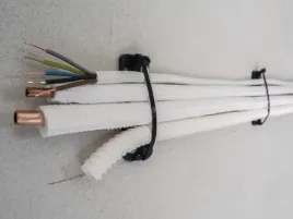 uchwyty-montazowe-obejmy-do-instalacji