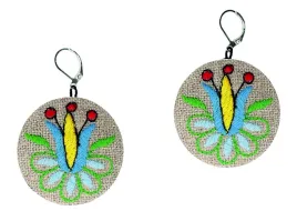 kolczyki-kaszubskie-tulipany-folk-ludowy-jasne-tlo