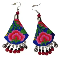 kolczyki-z-kwiatem-piwonii-haftowana-dusza-tradycji