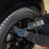 kompresor-samochodowy-bezprzewodowy-akumulatorowy-powerbank-led-usb-c-40w-marka-amio