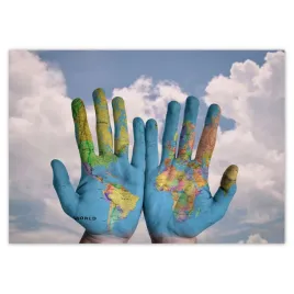 fototapety-208x146-mapa-swiata-swiatowe-rece