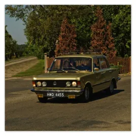 fototapety-312x312-duzy-fiat-125p-polski