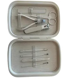 farmasi-zestaw-akcesoriow-do-pielegnacji-paznokcii-8w1