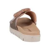 6374562-marka-gabor