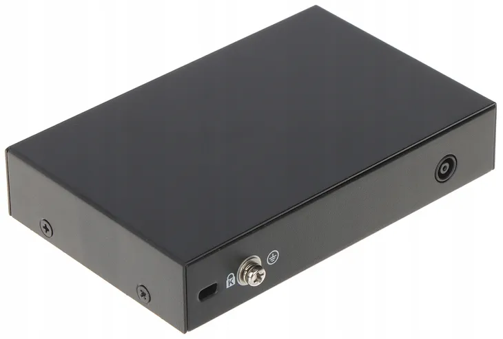 switch-dahua-pfs3006-4et-60-v2-waga-z-opakowaniem-0-95-kg-standard-pracy-portow-lan-10-100-mbps