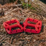 funn-pedaly-taipan-czerwone-stan-nowy