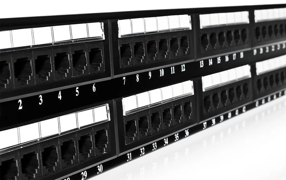 pp48-patch-panel-19-48-portow-utp-5e-stan-nowy
