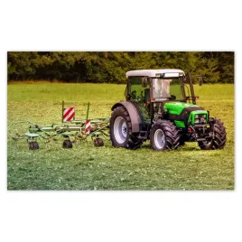 fototapety-520x318-traktor-na-polu-sianokosy