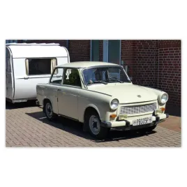 fototapety-520x318-trabant-601-z-kempingiem