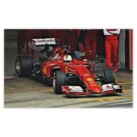 fototapety-520x318-sebastian-vettel-f1-bolid