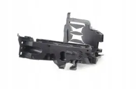 mocowanie-reflektora-audi-q5-8r