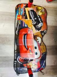 zaslonka-aluminiowa-na-szybe-cars