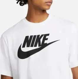 t-shirt-meski-nike-r-s
