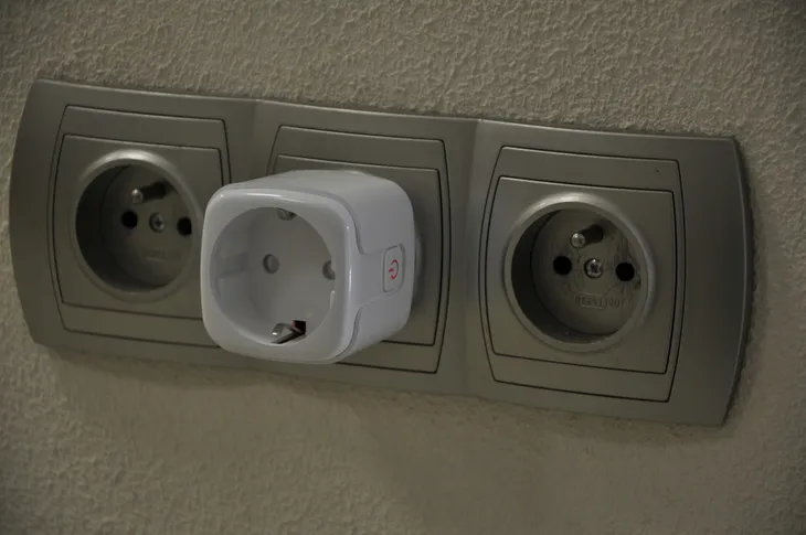 programator-czasowy-inteligentne-gniazdko-smart-wifi-tuya-timer-watomierz-marka-inny