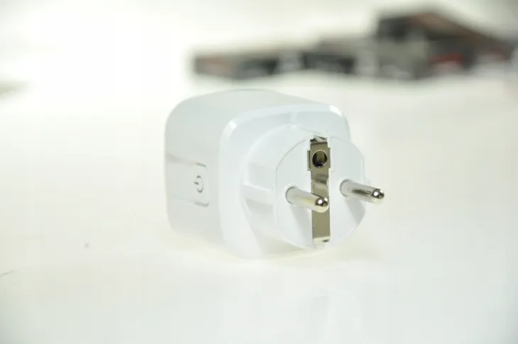 programator-czasowy-inteligentne-gniazdko-smart-wifi-tuya-timer-watomierz-kod-producenta-ekluczyki
