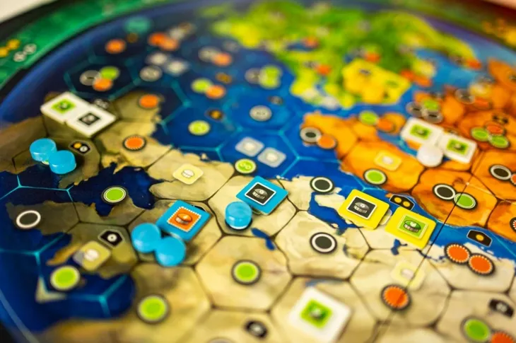 ewakuacja-portal-games-projektant-vladimir-suchy
