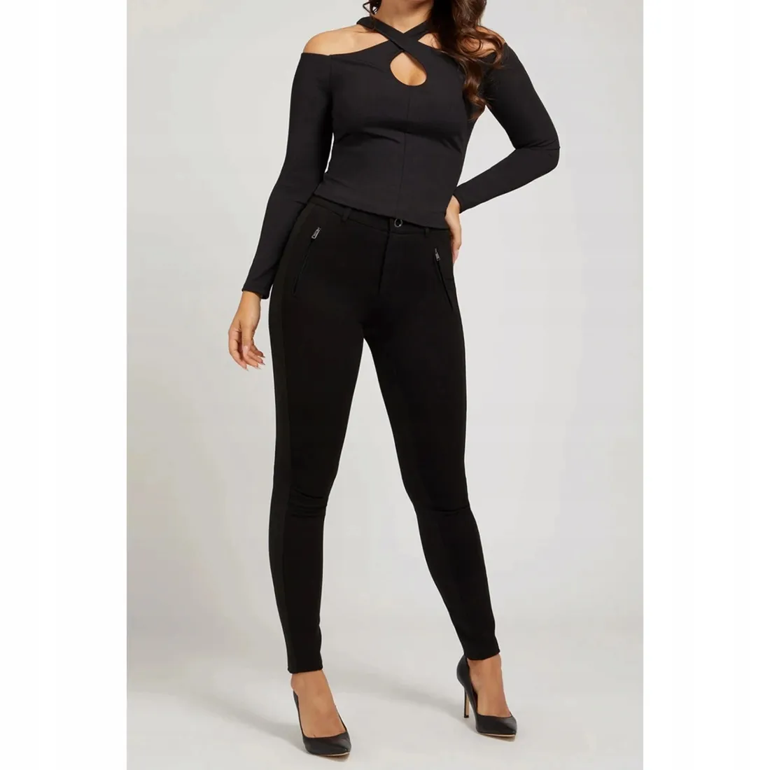 bluza-damski-dekolt-guess-rozmiar-m-stan-nowy
