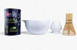 zestaw-do-matchy-royal-z-ceremonialna-czarka-z-dziubkiem-miotelka-i-lyzka