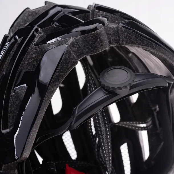 kask-peleton-l-typ-kasku-szosowy