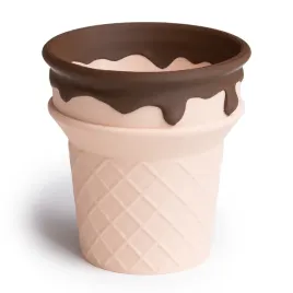 oslonka-na-doniczke-do-sukulentow-imitujaca-wafelek-do-lodow