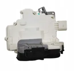 zamek-wewnetrzny-drzwi-audi-a3-8p-03-31