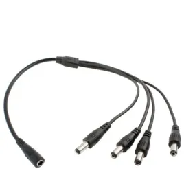 rozgaleznik-dc-2-1-5-5-gniazdo-na-4-wtyki-czarne