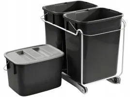 zestaw-koszy-do-segregacji-na-wyjezdzajacym-wozku-z-szafy