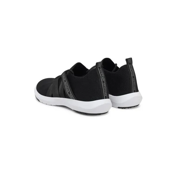 w13164black-marka-emu
