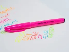 pisak-pedzelkowy-brush-sign-pen-ses15c-pentel-fluorescent-pink