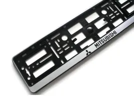 ramka-srebrna-z-napisem-pod-tablice-rejestracje-mitsubishi