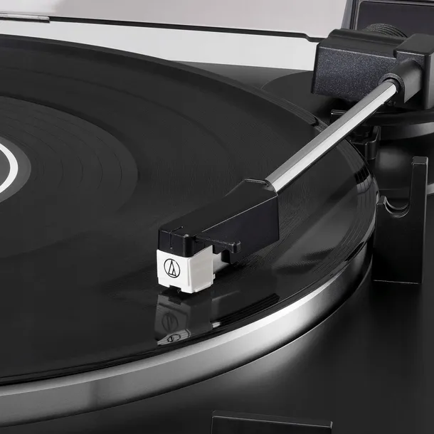 audio-technica-at-lp60x-czarny-kolor-czarny