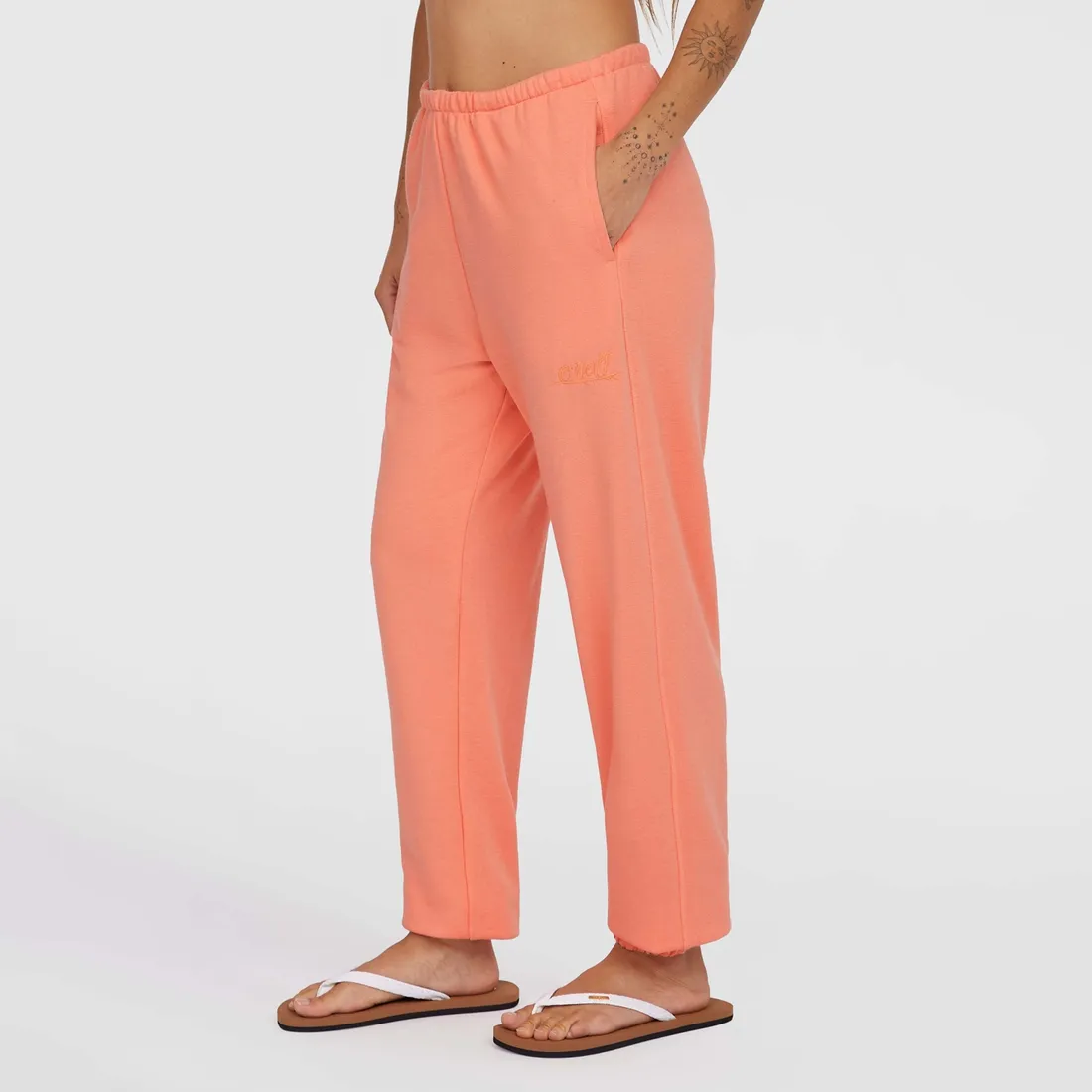 damskie-spodnie-essentials-o-neill-script-sweatpan