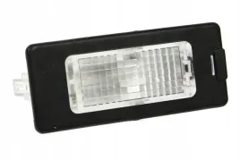 skoda-fabia-iii-octavia-iii-3-lampka-rejestracji