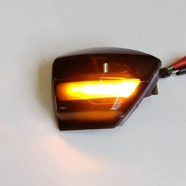 kierunkowskazy-led-ford-s-max-c-max-kuga-dynamiczne-dymione-lusterko-kolor-klosza-dymiony