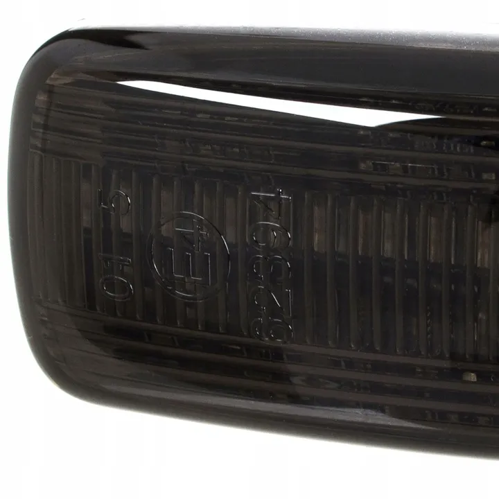kierunkowskazy-led-dynamiczne-do-audi-a3-8l-a4-b5-stan-nowy