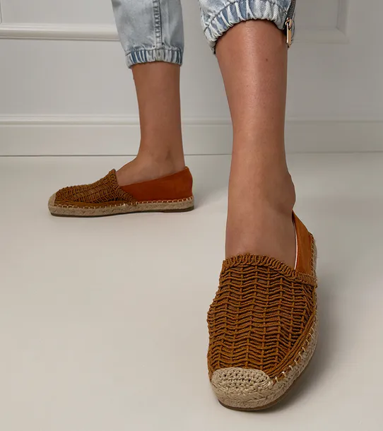 brazowe-espadryle-azurowe-na-platformie-plevis-kolor-brazowy