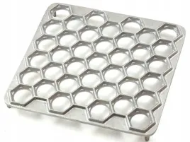 forma-do-pierogow-uszek-pieroznica-duza-foremka-pielmieni-39-pierogow