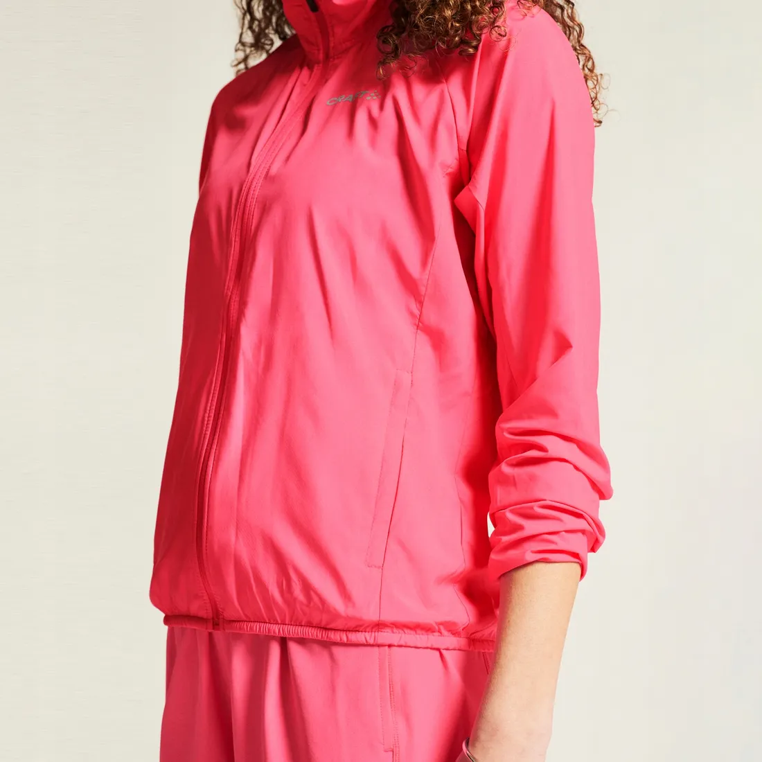 damska-kurtka-core-essence-wind-jacket-w-s