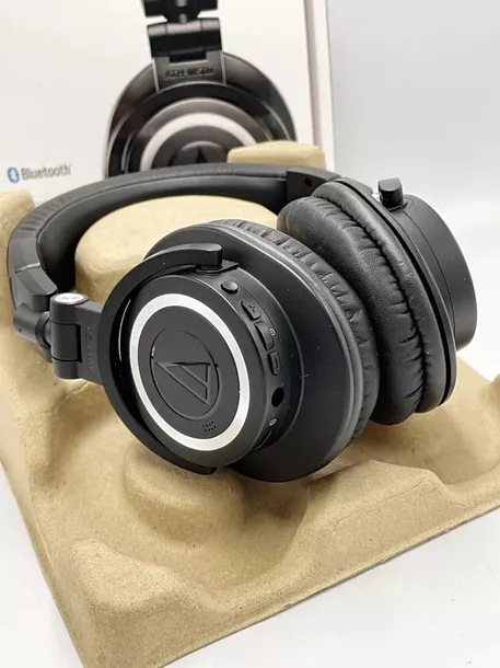 audio-technica-ath-m50xbt2-sluchawki-bluetooth-zasieg-10-m