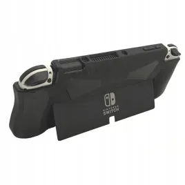 iris-grip-miesci-sie-w-doku-na-konsole-switch-oled-plecki-uchwyt-czarny