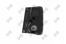 lampa-tylna-zespolona-nissan-primastar-01-pr-biala