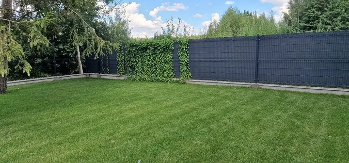 siatka-cieniujaca-95percent-oslona-15x25m-antracyt-maskujaca-na-ogrodzenie-plot