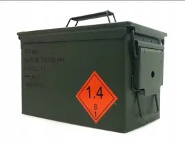 skrzynka-metalowa-wojskowa-po-amunicji-hermetyczna-stan-bdb