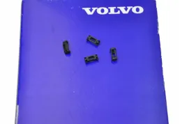 volvo-xc90-spinka-klips-zgarniajacej-listwy-drzwi