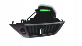 volvo-xc90-prawa-kratka-nawiewu-z-deski-rozdzie-oe-31651283