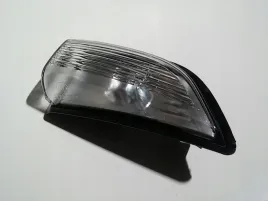volvo-xc60-prawy-kierunkowskaz-lusterko-oe-31217289